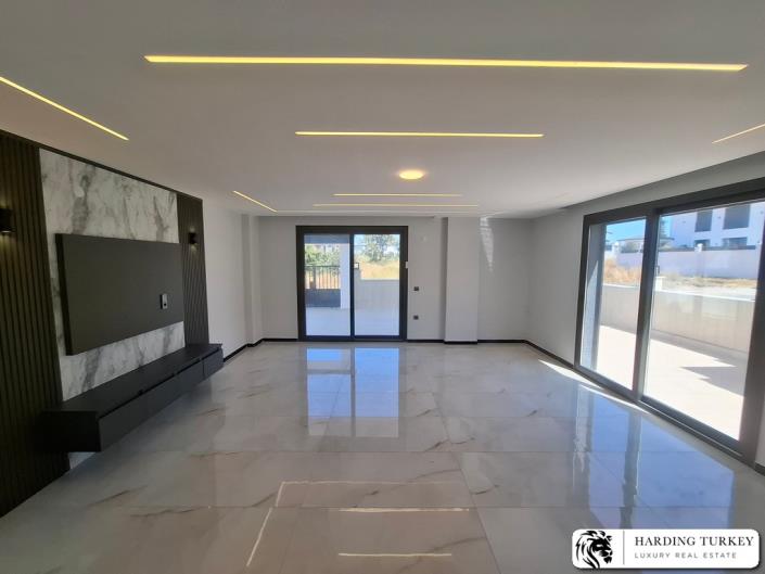 Image No.12-3 Bed Villa / Detached for sale