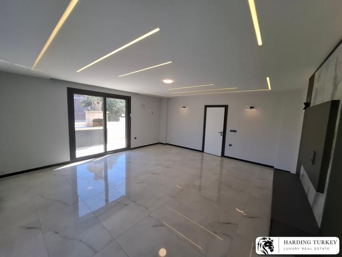 Image No.15-3 Bed Villa / Detached for sale