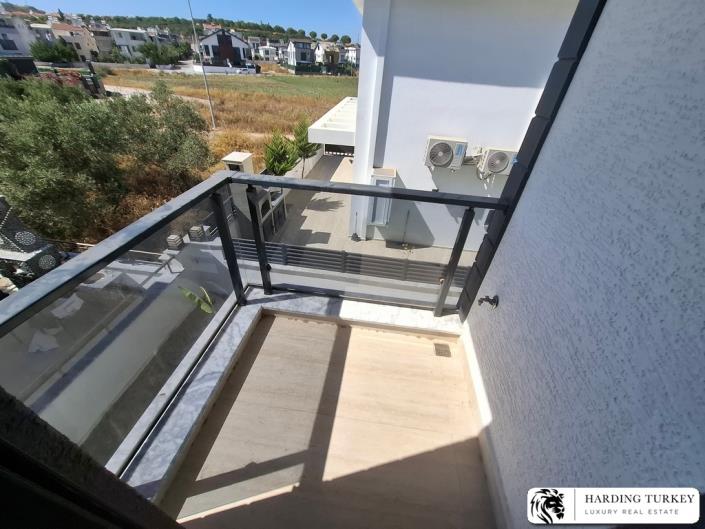 Image No.29-3 Bed Villa / Detached for sale