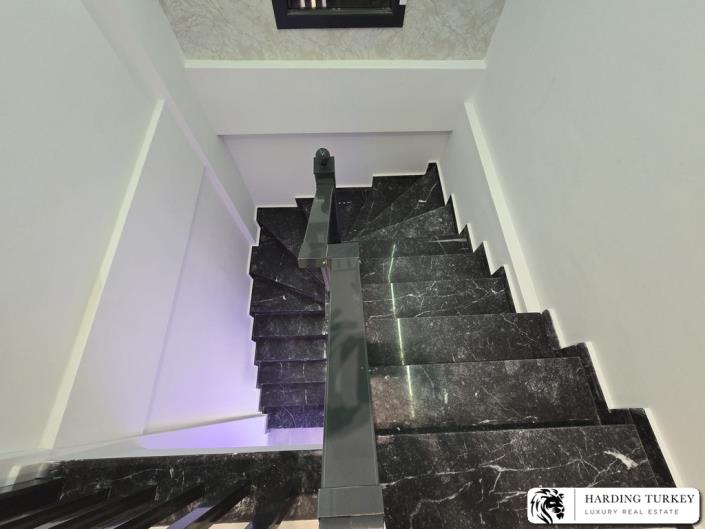 Image No.12-3 Bed Semi-Detached for sale