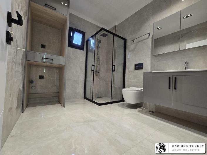 Image No.14-3 Bed Semi-Detached for sale