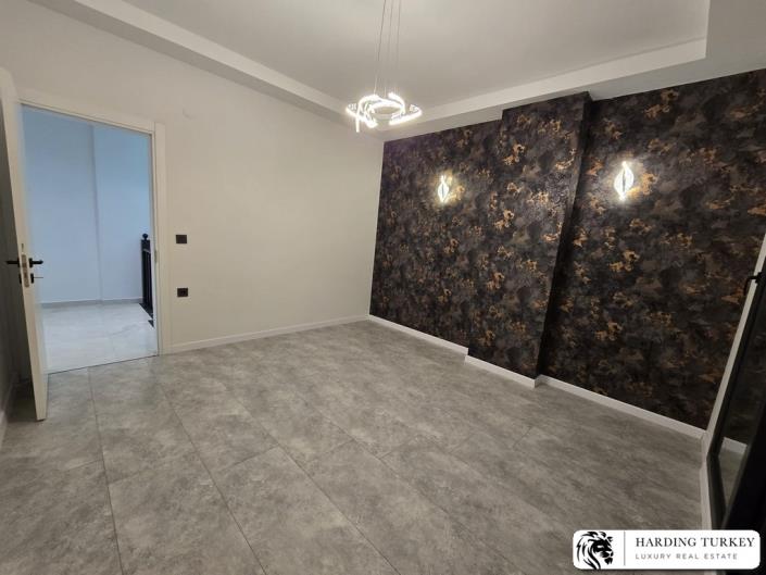 Image No.18-3 Bed Semi-Detached for sale