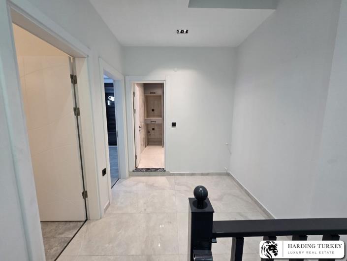 Image No.21-3 Bed Semi-Detached for sale