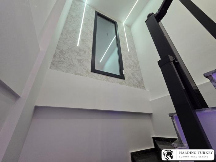 Image No.23-3 Bed Semi-Detached for sale