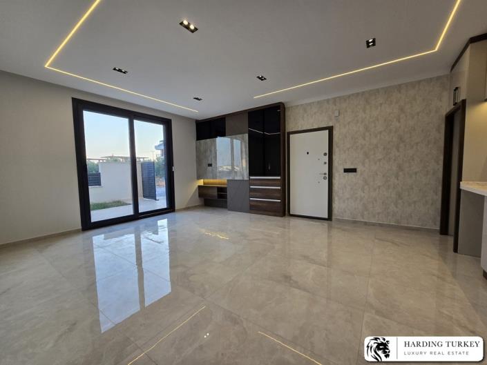 Image No.24-3 Bed Semi-Detached for sale