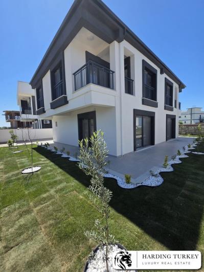 Image No.2-3 Bed Semi-Detached for sale