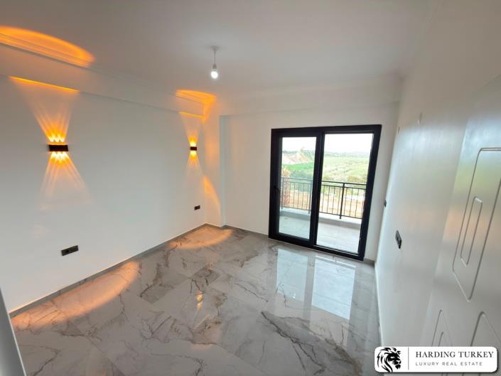 Image No.10-3 Bed Semi-Detached for sale