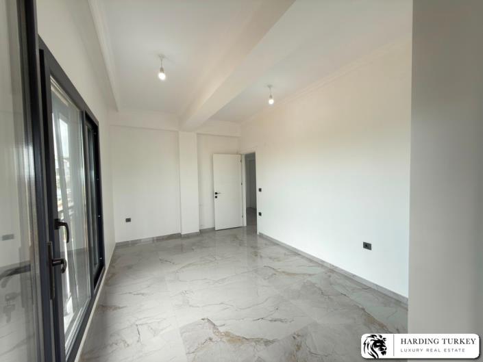 Image No.15-3 Bed Semi-Detached for sale