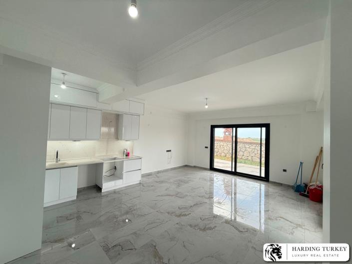 Image No.22-3 Bed Semi-Detached for sale