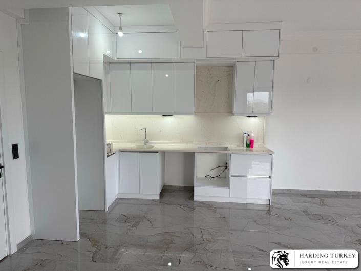 Image No.25-3 Bed Semi-Detached for sale