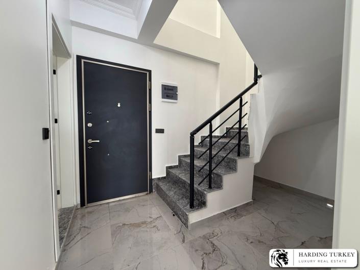 Image No.27-3 Bed Semi-Detached for sale