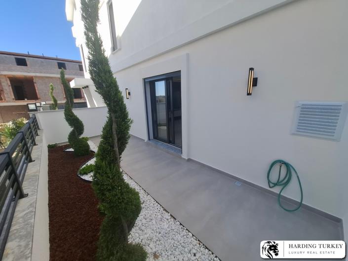 Image No.13-4 Bed Semi-Detached for sale