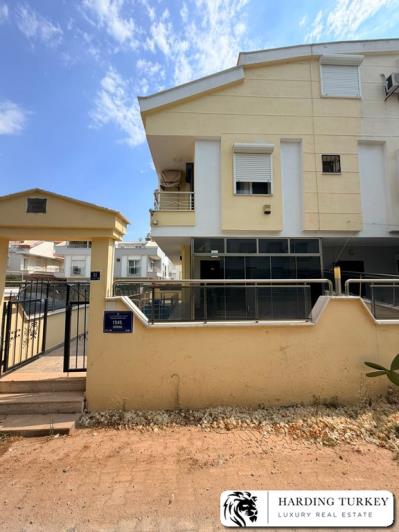 Image No.15-3 Bed Semi-Detached for sale