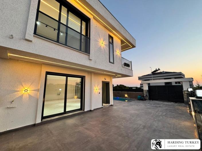 Image No.2-3 Bed Semi-Detached for sale