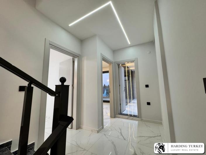 Image No.14-3 Bed Semi-Detached for sale
