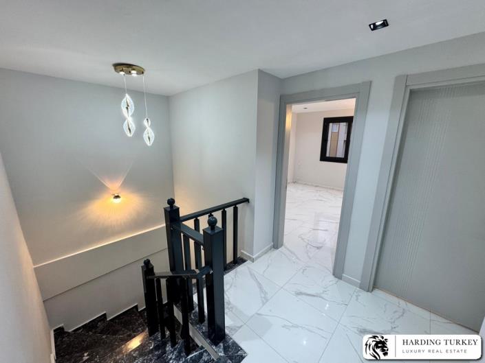 Image No.21-3 Bed Semi-Detached for sale