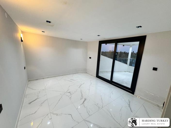 Image No.25-3 Bed Semi-Detached for sale