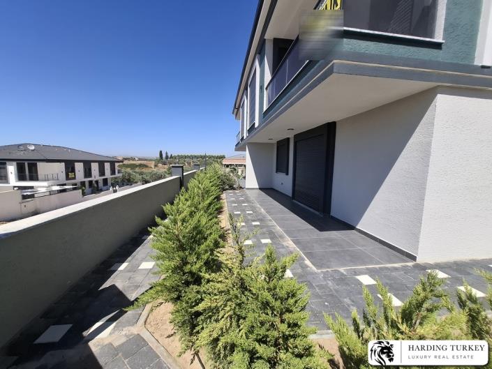Image No.5-3 Bed Semi-Detached for sale