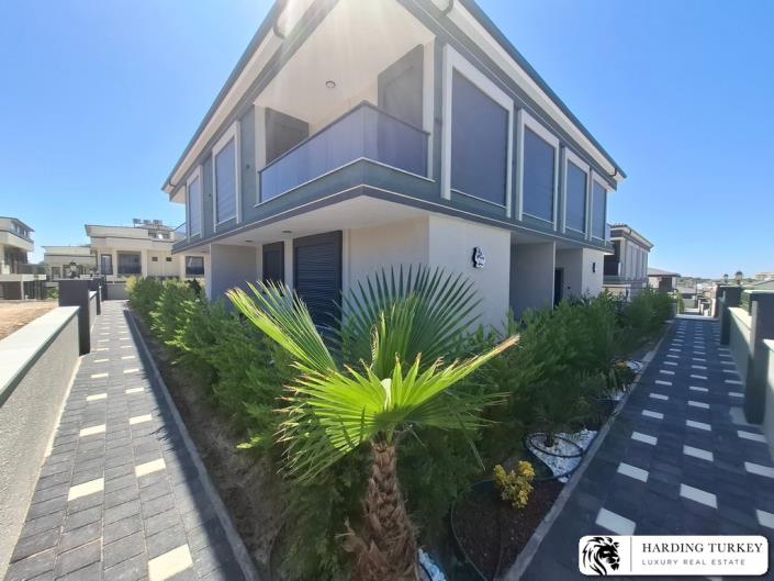 Image No.10-3 Bed Semi-Detached for sale