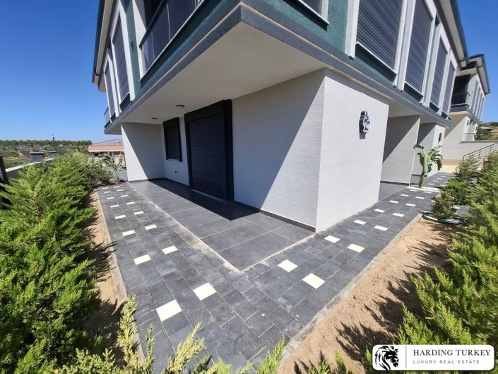 Image No.14-3 Bed Semi-Detached for sale