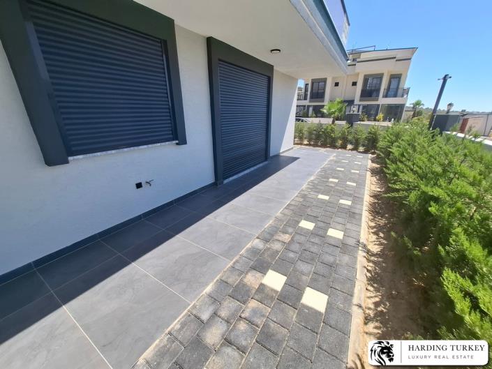 Image No.17-3 Bed Semi-Detached for sale