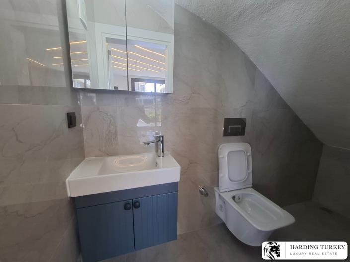 Image No.26-3 Bed Semi-Detached for sale