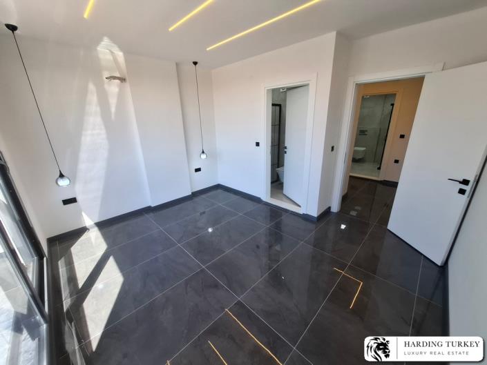 Image No.34-3 Bed Semi-Detached for sale