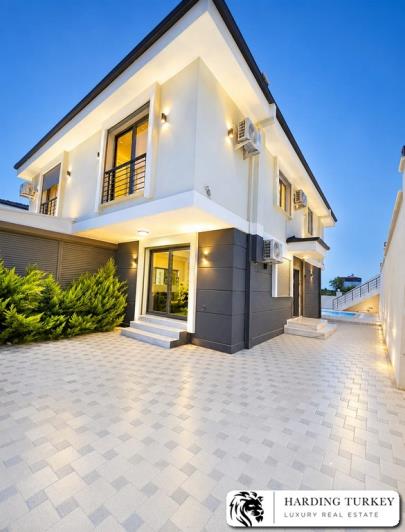 Image No.10-3 Bed Semi-Detached for sale