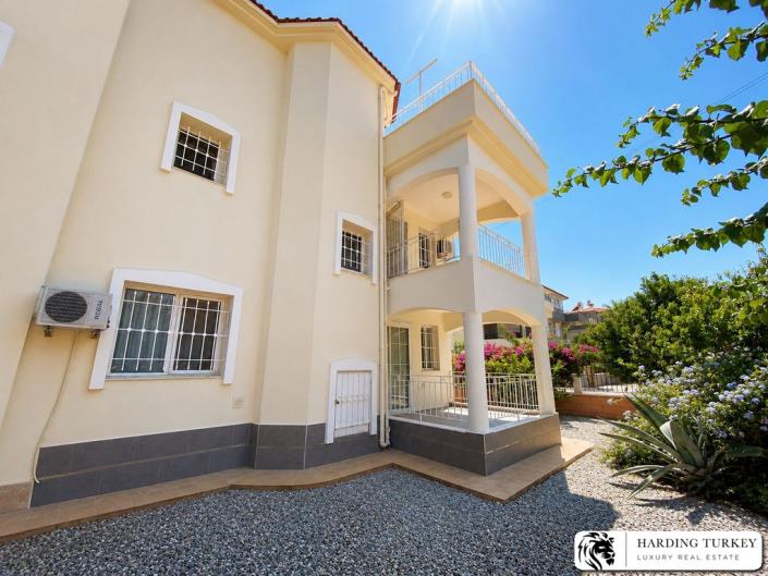 Image No.15-Villa / Détaché de 4 chambres à vendre à Altinkum