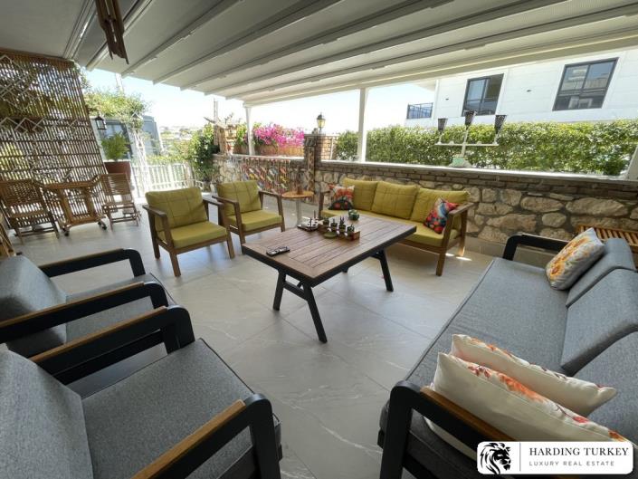 Image No.11-3 Bed Semi-Detached for sale