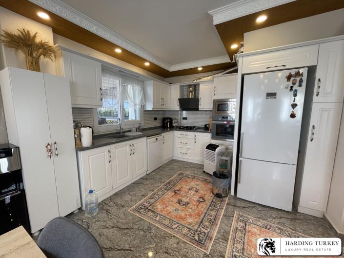 Image No.19-3 Bed Semi-Detached for sale