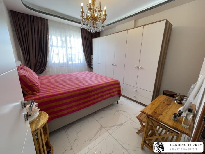 Image No.36-3 Bed Semi-Detached for sale