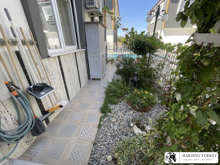 Image No.39-3 Bed Semi-Detached for sale