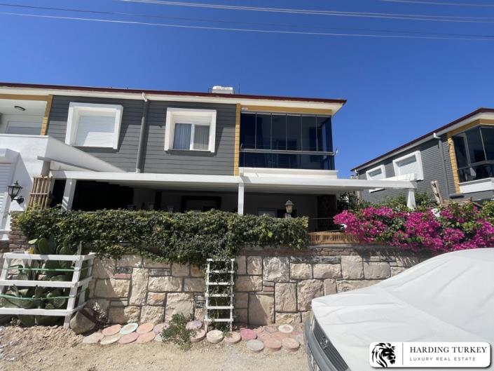 Image No.41-3 Bed Semi-Detached for sale