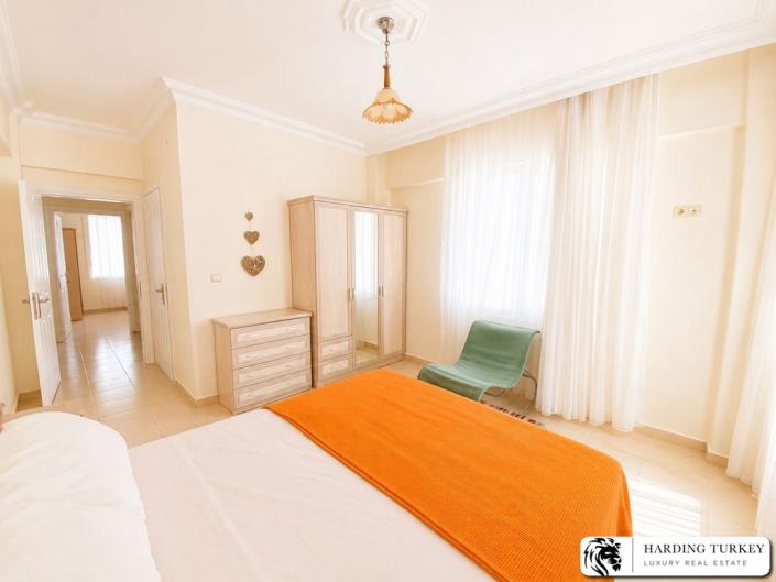 Image No.18-3 Bed Apartment for sale