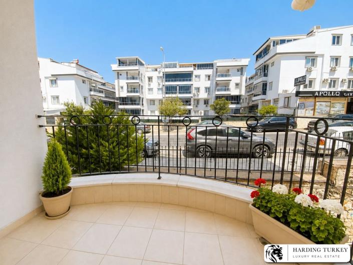 Image No.20-3 Bed Apartment for sale