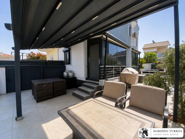 Image No.9-3 Bed Semi-Detached for sale