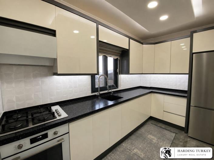 Image No.10-3 Bed Semi-Detached for sale
