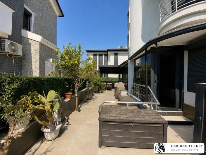 Image No.17-3 Bed Semi-Detached for sale