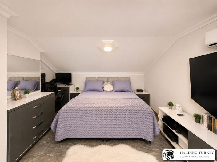 Image No.22-3 Bed Semi-Detached for sale