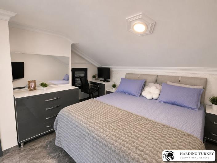Image No.30-3 Bed Semi-Detached for sale