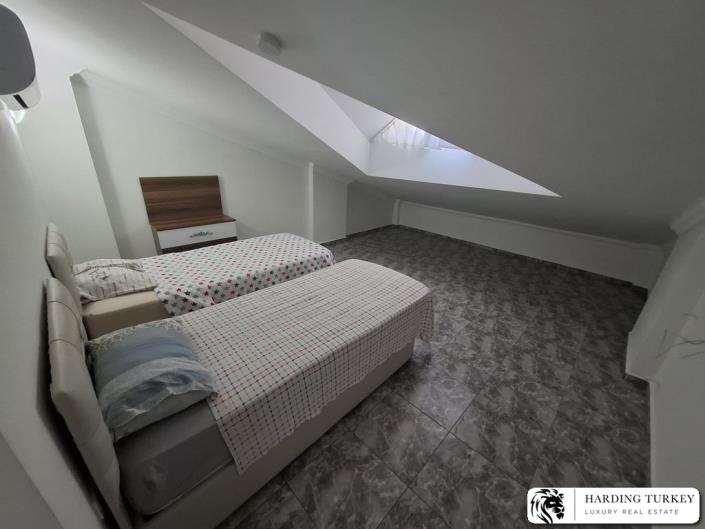 Image No.5-4 Bed Semi-Detached for sale