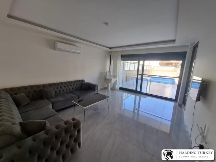 Image No.15-4 Bed Semi-Detached for sale