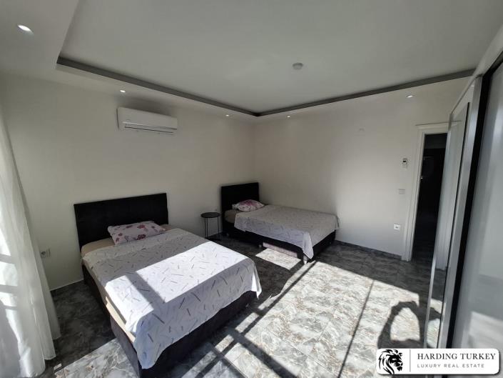Image No.22-4 Bed Semi-Detached for sale