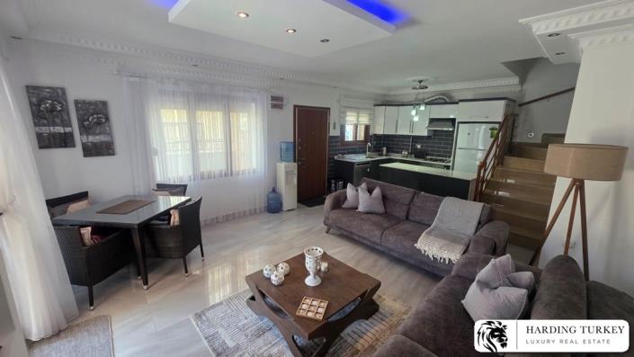 Image No.7-4 Bed Semi-Detached for sale