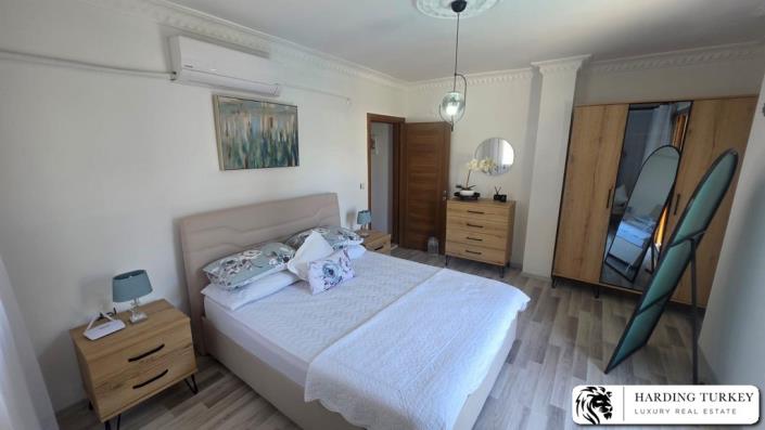 Image No.9-4 Bed Semi-Detached for sale