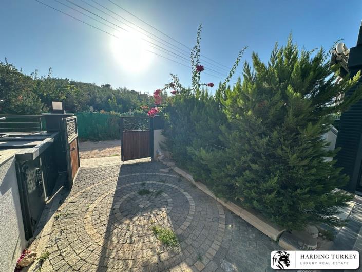 Image No.4-3 Bed Semi-Detached for sale