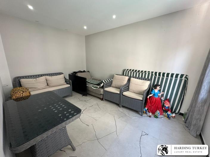 Image No.13-3 Bed Semi-Detached for sale