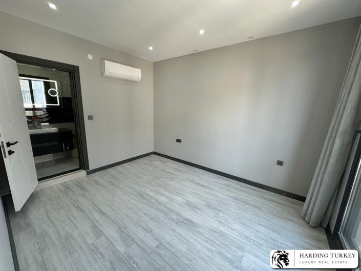 Image No.17-3 Bed Semi-Detached for sale
