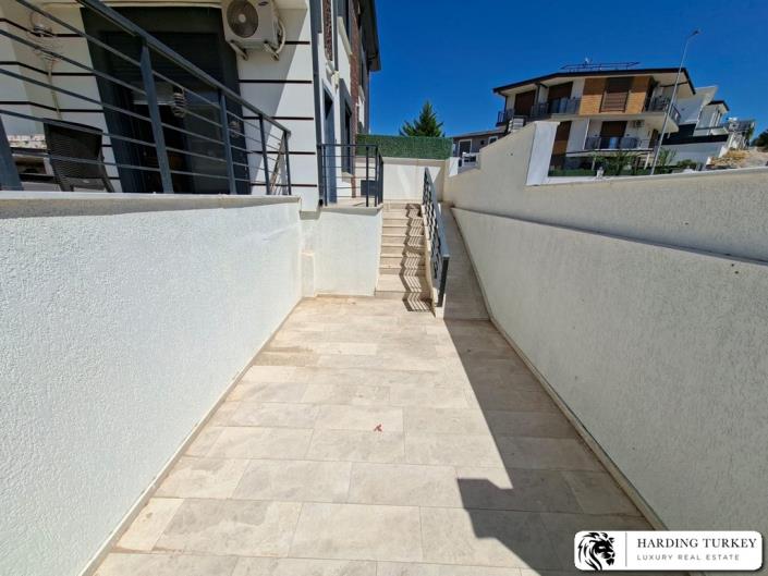 Image No.6-3 Bed Semi-Detached for sale